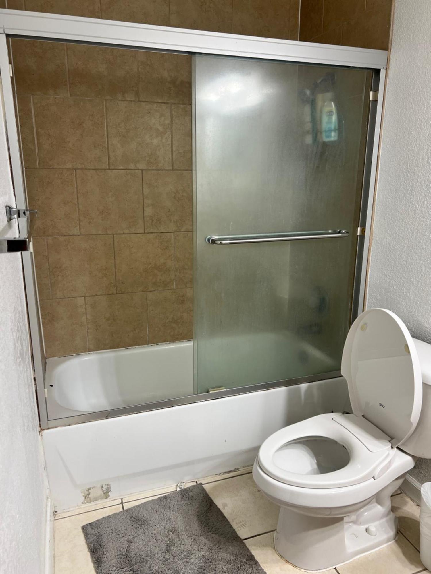 Lovely 1Bed,1Bath Condo With Free Parking Fresno Exterior photo